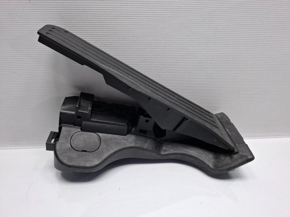 Pedala de acceleratie VOLKSWAGEN JETTA IV 162, 163, AV3, AV2 2009 - >1.6 TDI CAYC 1K1721503BB