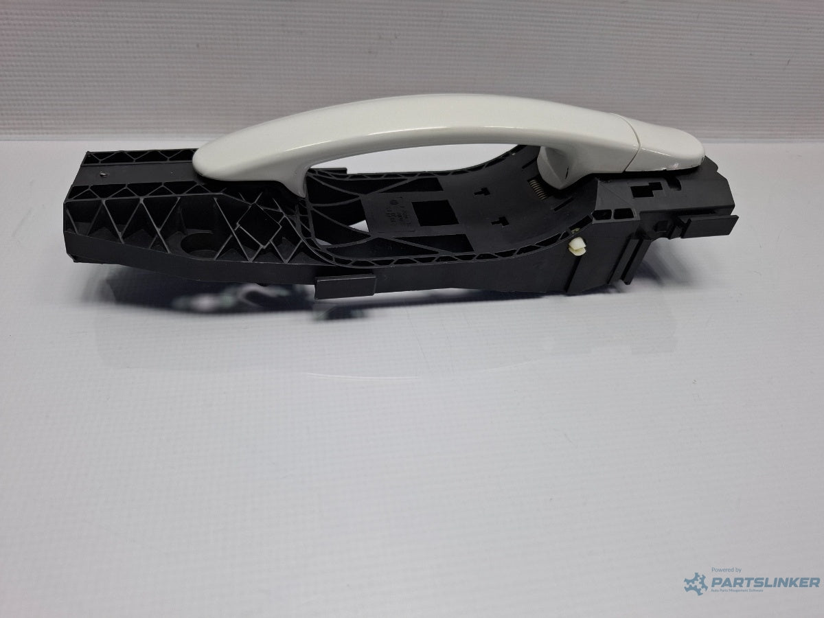 Maner usa VOLKSWAGEN JETTA IV 162, 163, AV3, AV2 2009 - > TDI CAYC 5N0837885H , 5N0839885H