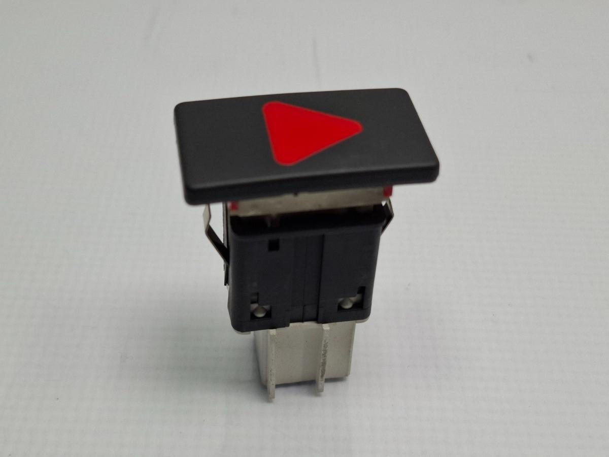 Buton avarie VOLKSWAGEN JETTA IV 162, 163, AV3, AV2 2012 1.6 TDI CAYC 77KW|105HP 2012