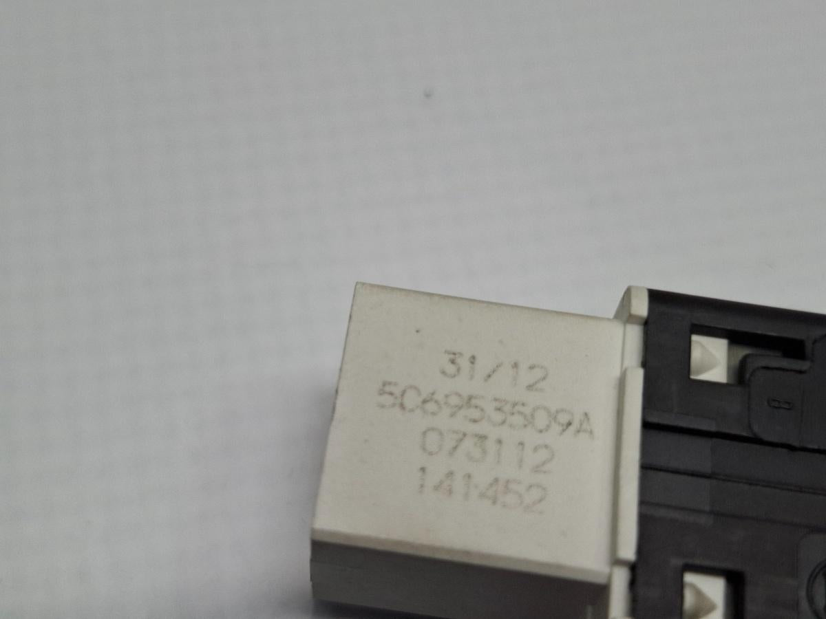 Buton avarie VOLKSWAGEN JETTA IV 162, 163, AV3, AV2 2012 1.6 TDI CAYC 77KW|105HP 2012
