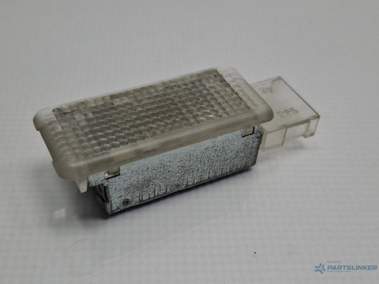 Lampa lumina ambientala VOLKSWAGEN JETTA IV 162, 163, AV3, AV2 2009 - > TDI CAYC 6L0947565