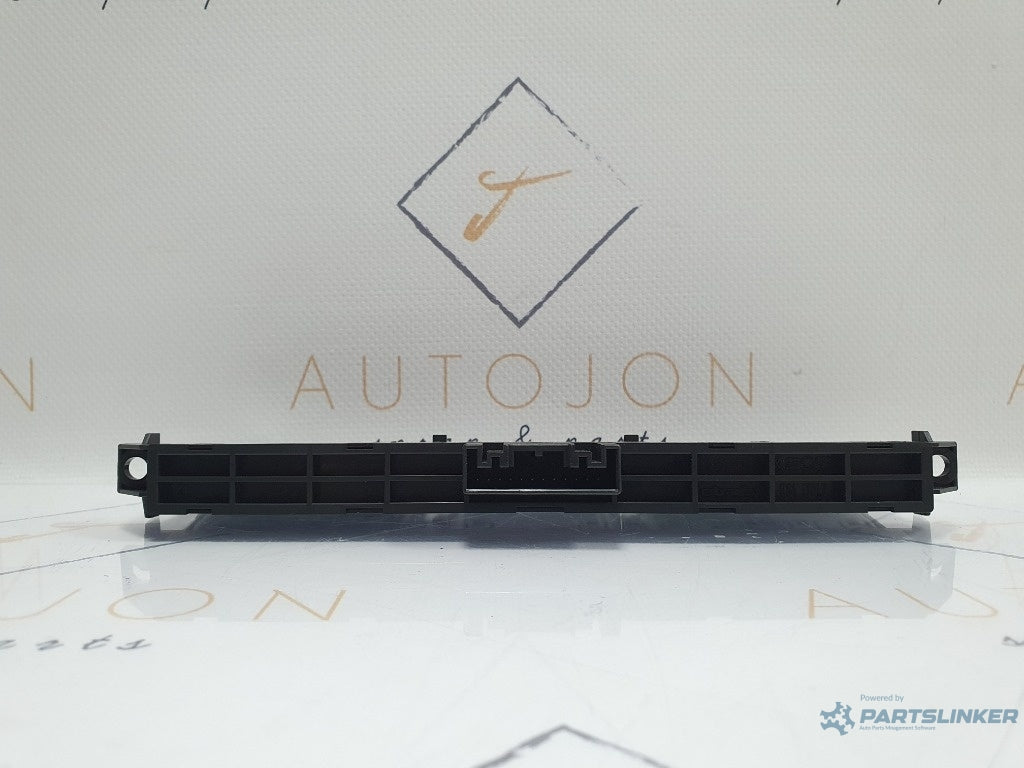 Consola butoane avarii senzori parcare  VOLKSWAGEN PASSAT Variant 3G5 2014 - > TDI CRLB, DBGA, DFGA 3G0927132A