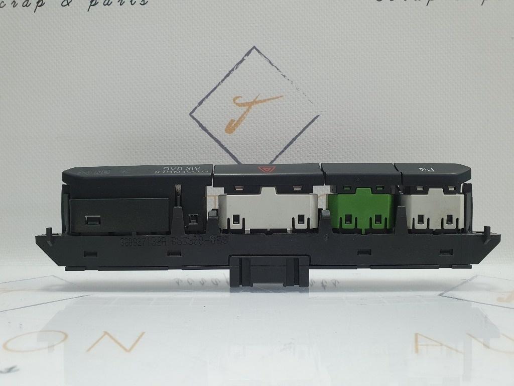 Consola butoane avarii senzori parcare  VOLKSWAGEN PASSAT Variant 3G5 2014 - > TDI CRLB, DBGA, DFGA 3G0927132A