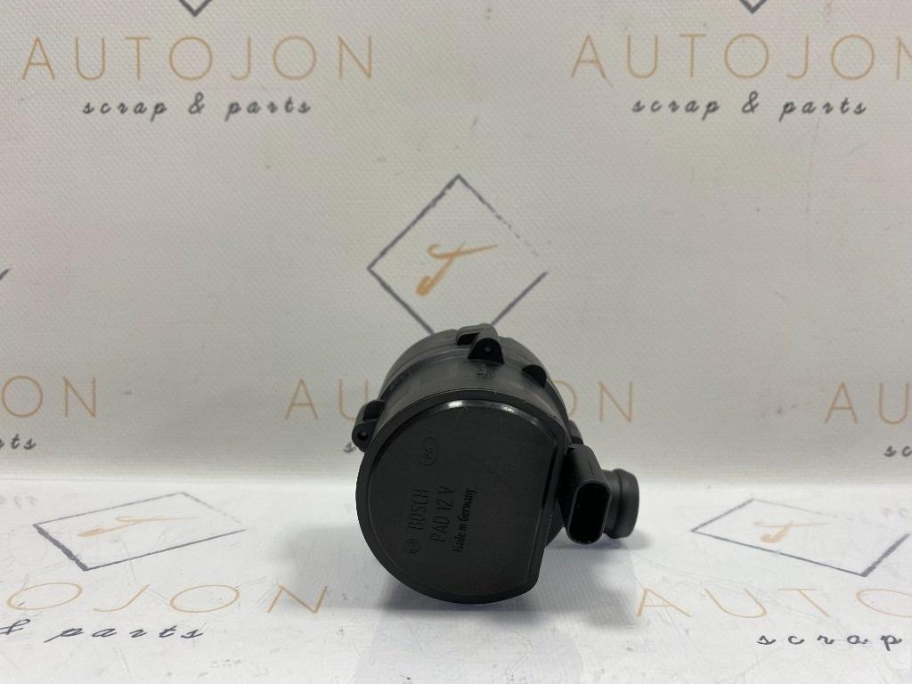 Pompa aditionala apa VOLKSWAGEN PASSAT Variant 3G5 2014 - > 5G0965567 , 0392023209