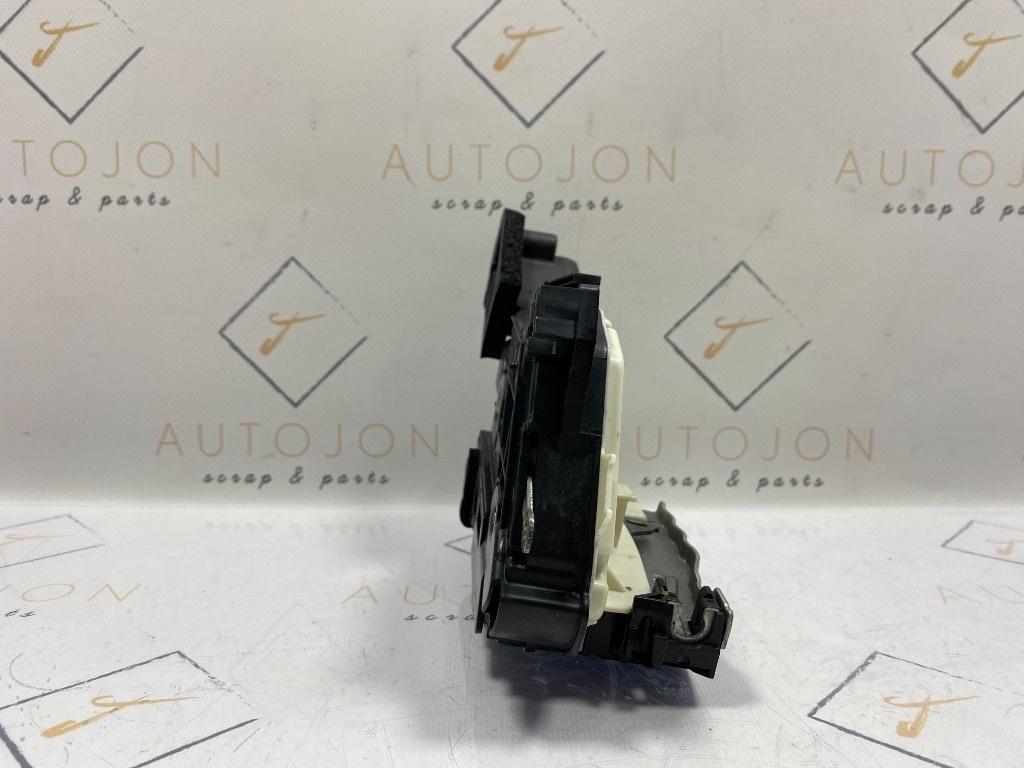 Broasca usa VOLKSWAGEN PASSAT Variant 3G5 2014 - > 5E0839015
