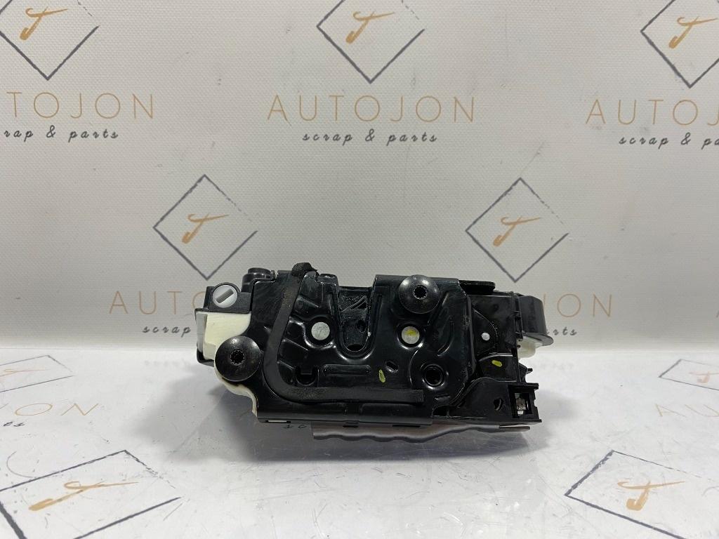 Broasca usa VOLKSWAGEN PASSAT Variant 3G5 2014 - > 5E0839015