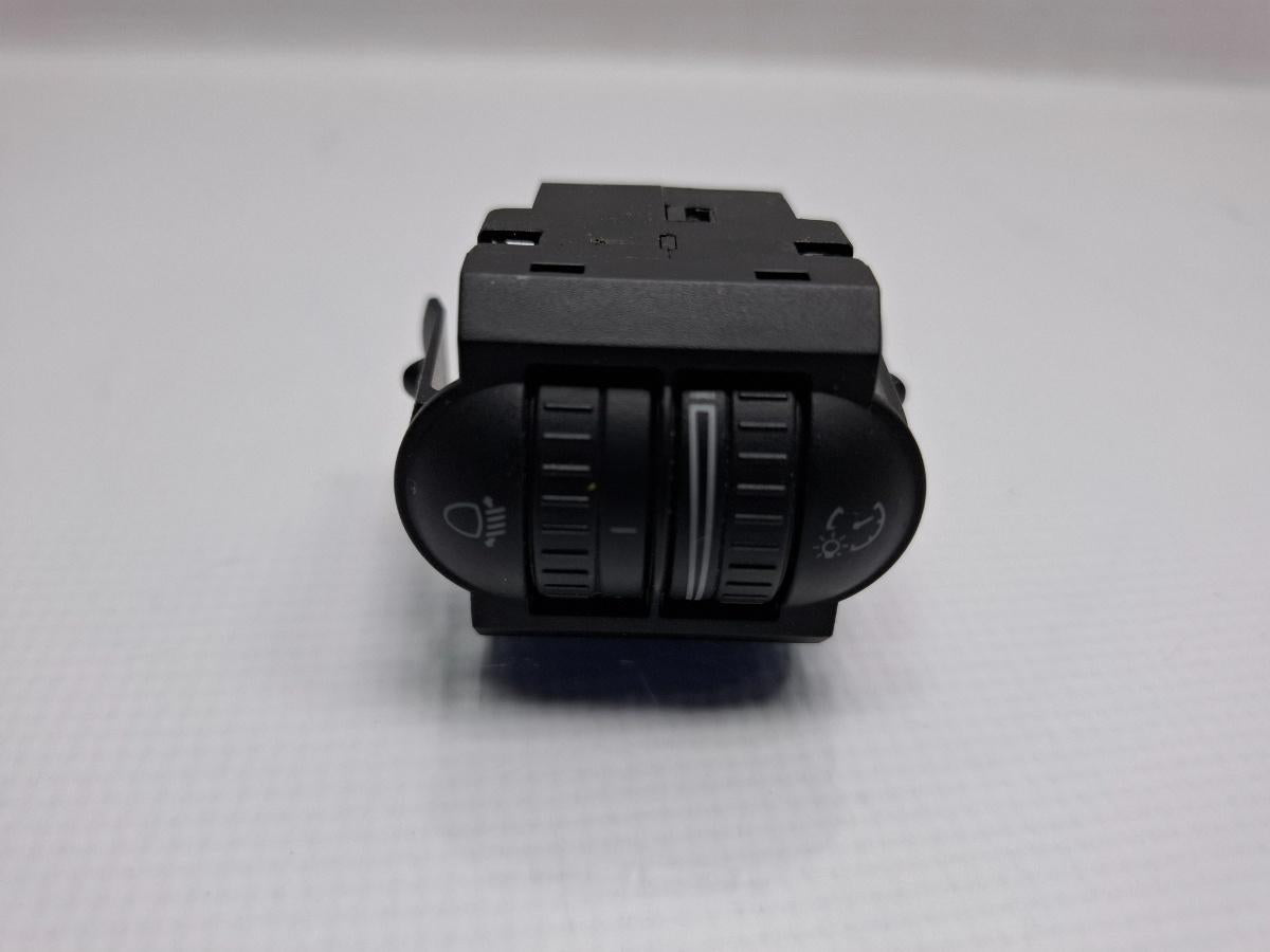 Dimmer VOLKSWAGEN JETTA IV 162, 163, AV3, AV2 2012 1.6 TDI CAYC 77KW|105HP 2012