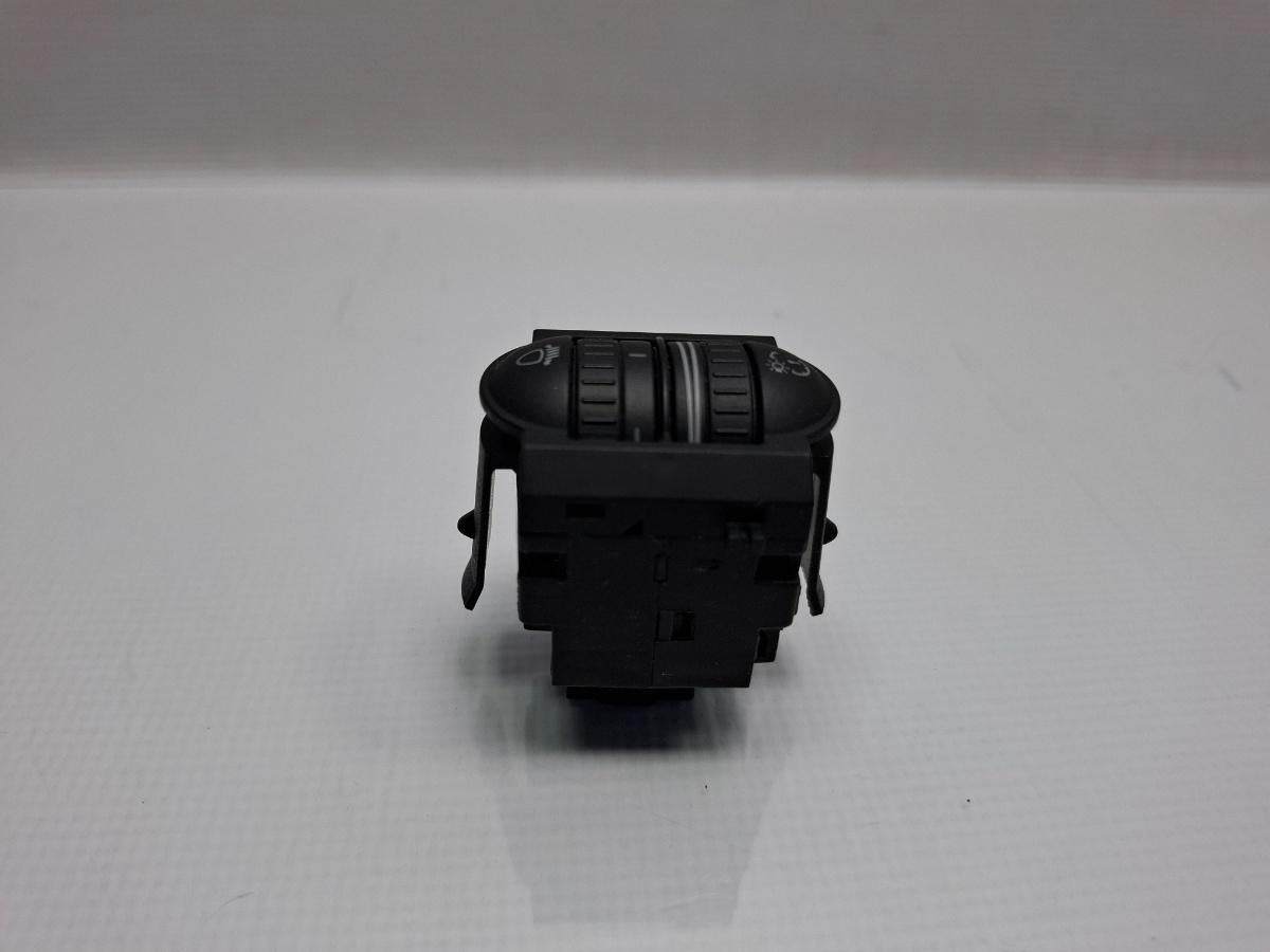Dimmer VOLKSWAGEN JETTA IV 162, 163, AV3, AV2 2012 1.6 TDI CAYC 77KW|105HP 2012
