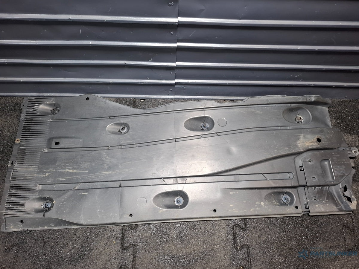 Scut caroserie stanga VOLKSWAGEN JETTA IV 162, 163, AV3, AV2 2009 - > TDI CAYC 5Q0825201M