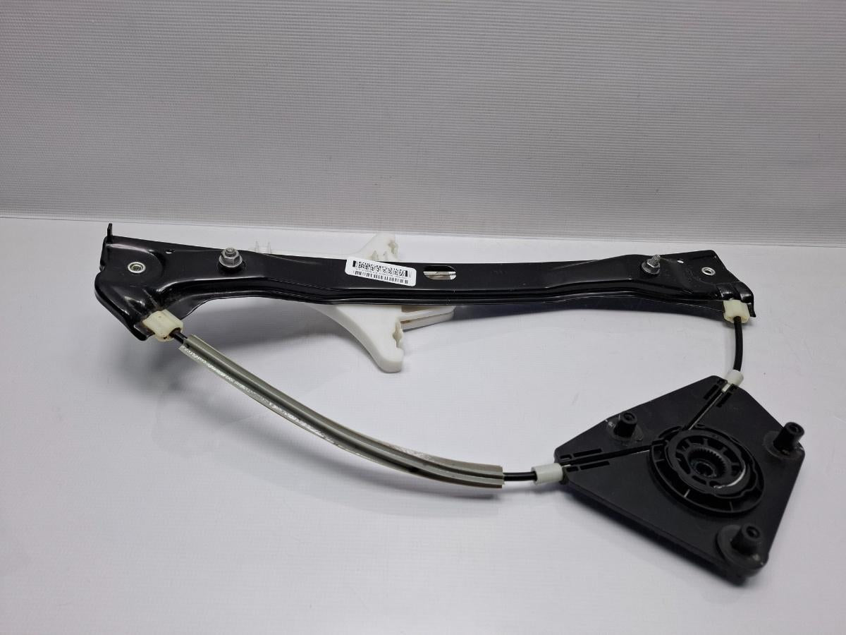 Macara Geam stanga spate VOLKSWAGEN JETTA IV 162, 163, AV3, AV2 2009 - >1.6 TDI CAYC 5C6839461B