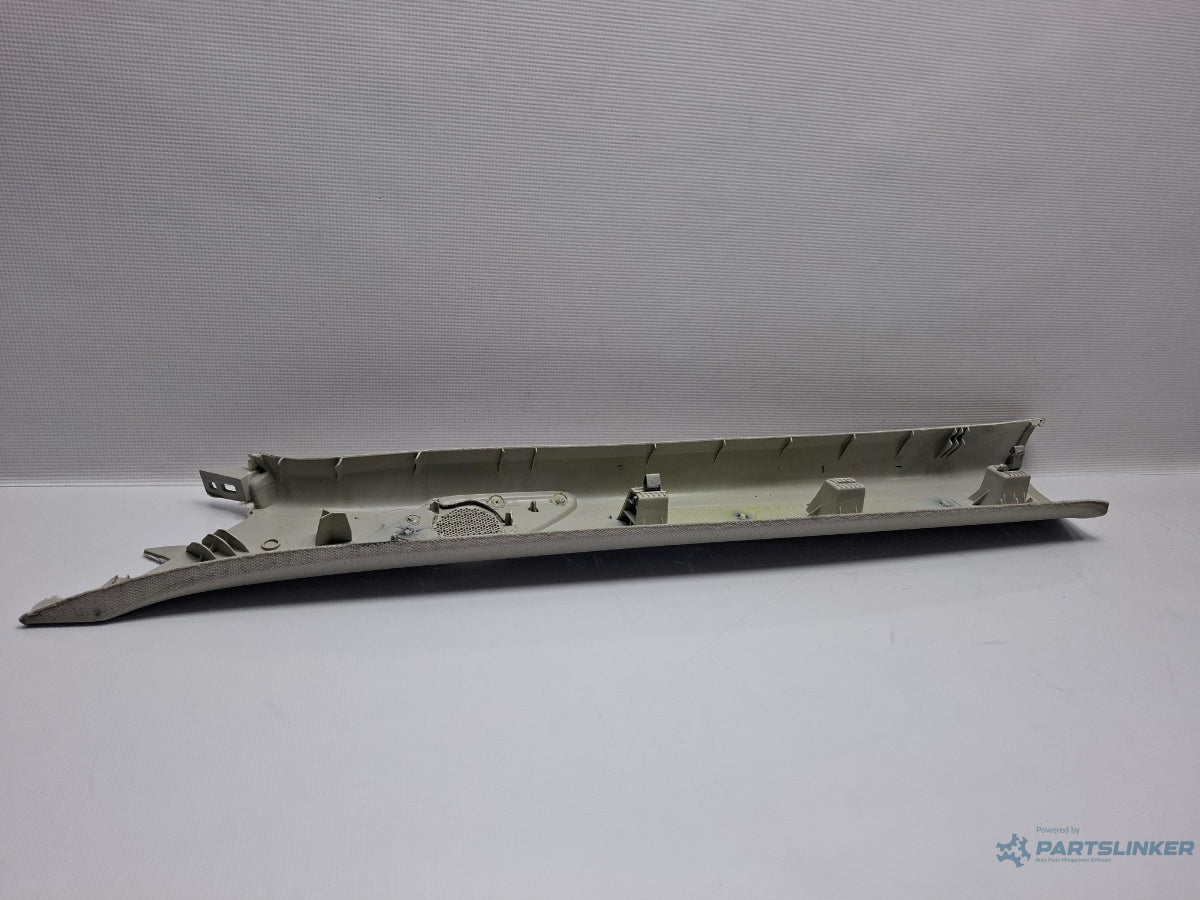 Ornament stalp parbriz dreapta VOLKSWAGEN JETTA IV 162, 163, AV3, AV2 2009 - > TDI CAYC 5C6867234C