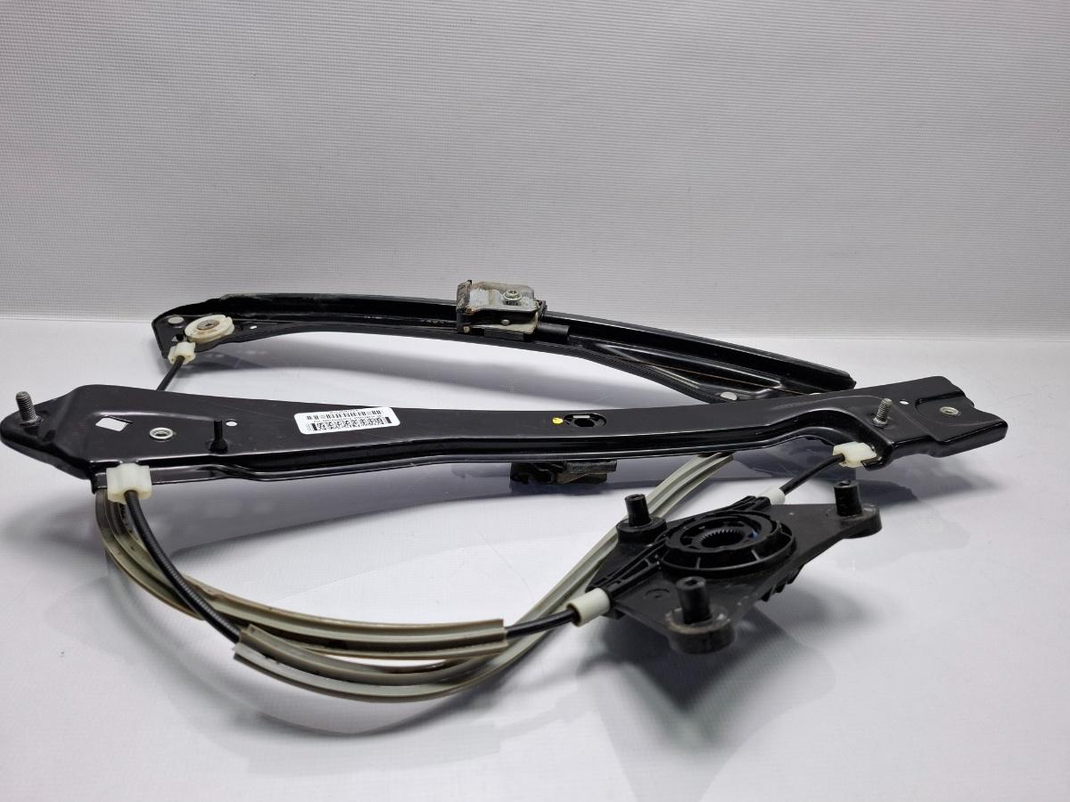 Macara Geam stanga fata VOLKSWAGEN JETTA IV 162, 163, AV3, AV2 2009 - >1.6 TDI CAYC 5C6837461E