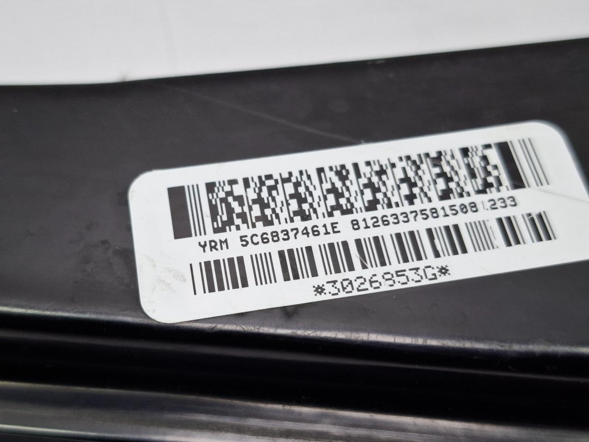 Macara Geam stanga fata VOLKSWAGEN JETTA IV 162, 163, AV3, AV2 2009 - >1.6 TDI CAYC 5C6837461E