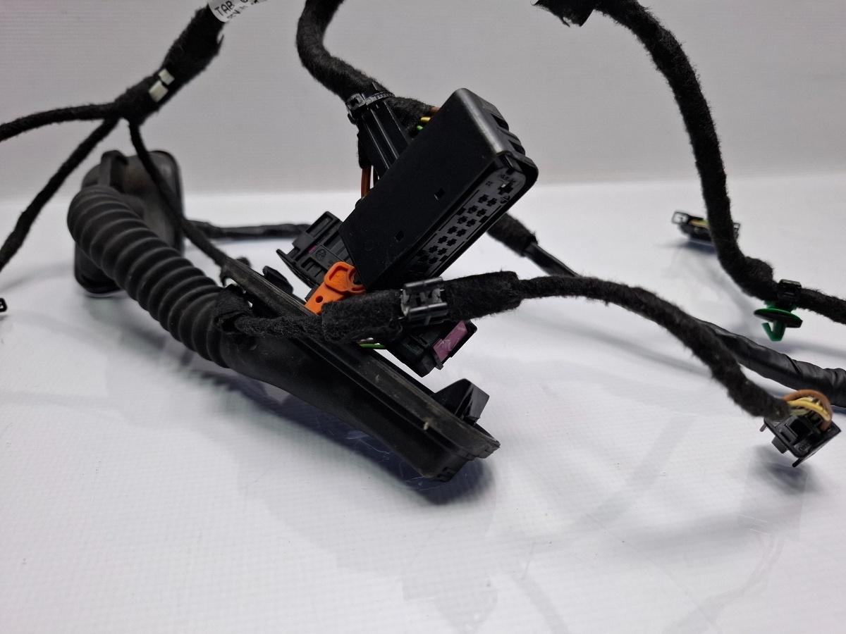 Instalatie electrica usa VOLKSWAGEN JETTA IV 162, 163, AV3, AV2 2012 1.6 TDI CAYC 77KW|105HP 2012