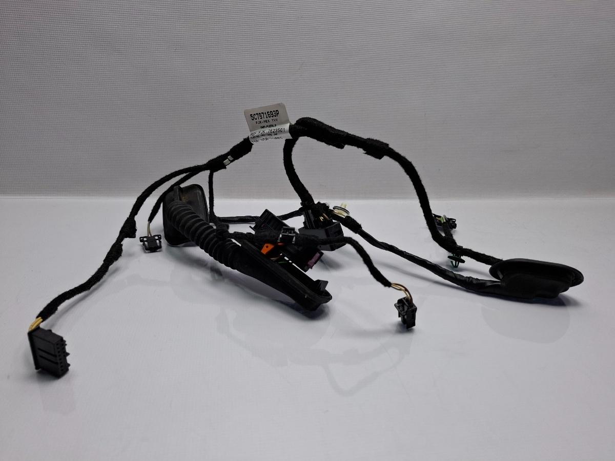 Instalatie electrica usa VOLKSWAGEN JETTA IV 162, 163, AV3, AV2 2012 1.6 TDI CAYC 77KW|105HP 2012