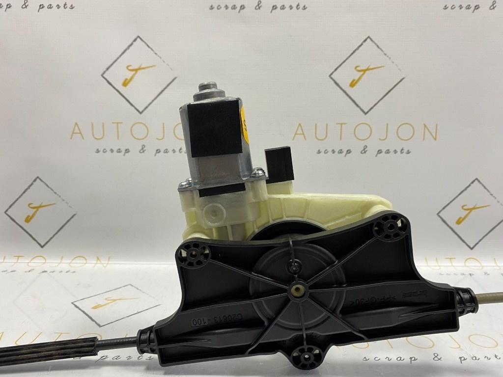 Macara electrica Geam dreapta spate VOLKSWAGEN PASSAT Variant 3G5 2014 - > 3G9839462A