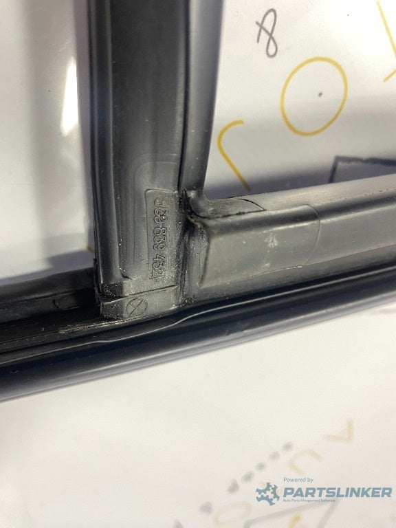 Cheder cromat usa  dreapta spate VOLKSWAGEN PASSAT Variant 3G5 2014 - > 2.0 TDI CRLB, DBGA, DFGA 3G9839432