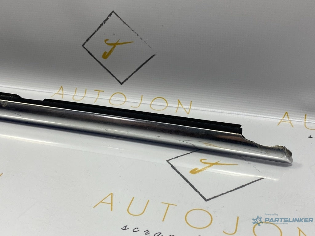 Perie cromata geam  dreapta fata VOLKSWAGEN PASSAT Variant 3G5 2014 - > TDI CRLB, DBGA, DFGA  3G0837476