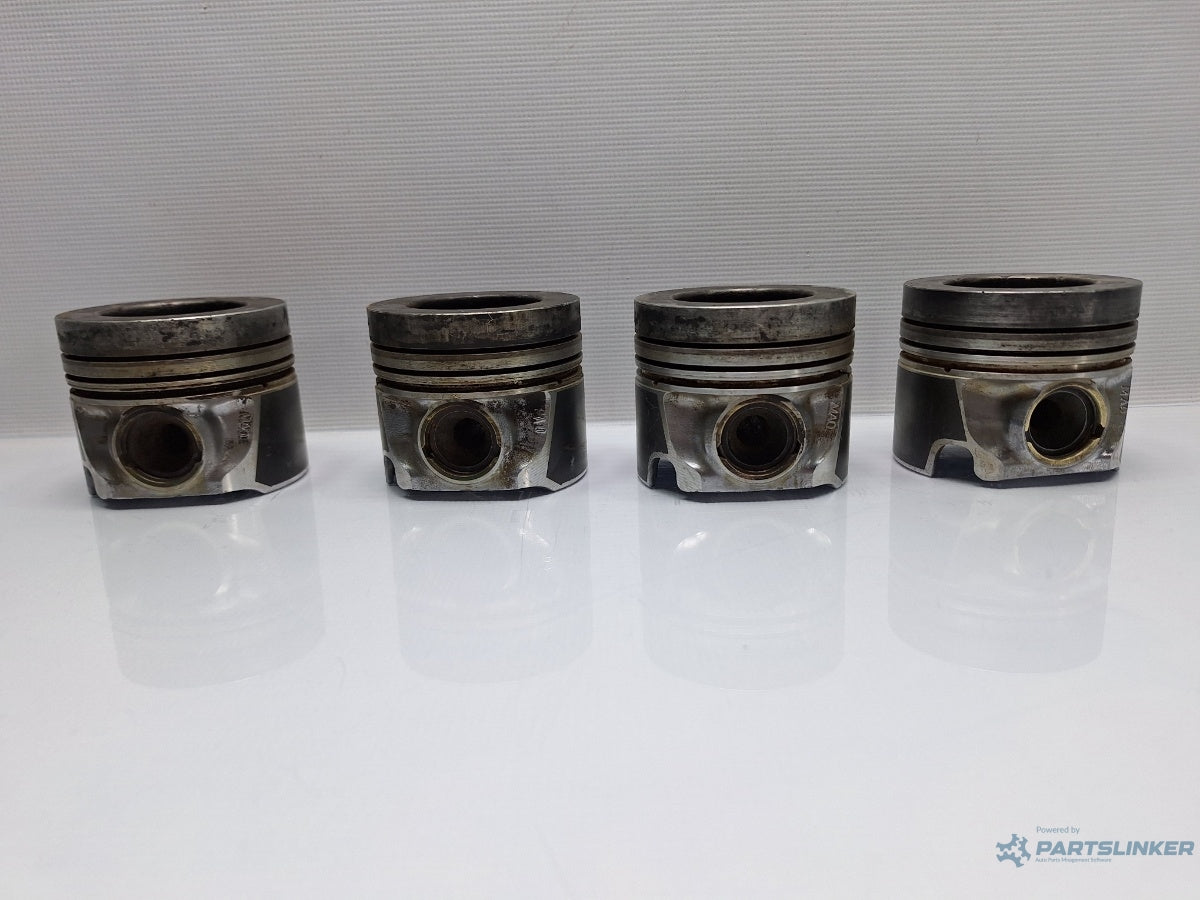 Pistoane VOLKSWAGEN TRANSPORTER V Bus 7HB, 7HJ, 7EB, 7EJ, 7EF, 7EG, 7HF,  TDI CAAC, CCHA 03L107065M