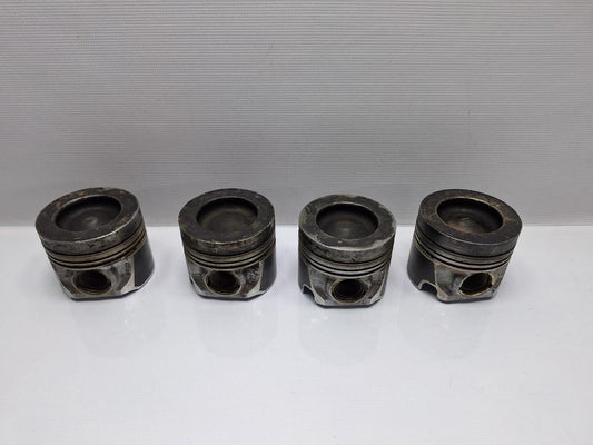 Pistoane VOLKSWAGEN TRANSPORTER V Bus 7HB, 7HJ, 7EB, 7EJ, 7EF, 7EG, 7HF,  TDI CAAC, CCHA 03L107065M