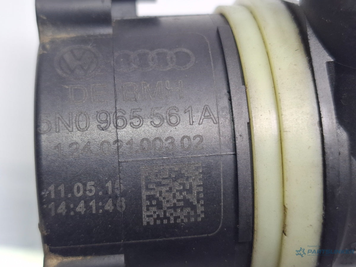Pompa apa auxiliara VOLKSWAGEN TOURAN 1T3 2010 - 2015 TDI CFHC 5N0965561A