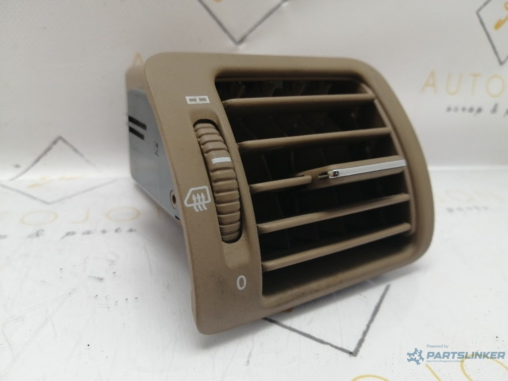 Grila aer bord  dreapta MERCEDES-BENZ M-CLASS W163 1998 - 2005 2.7 ML 270 CDI OM 612.963