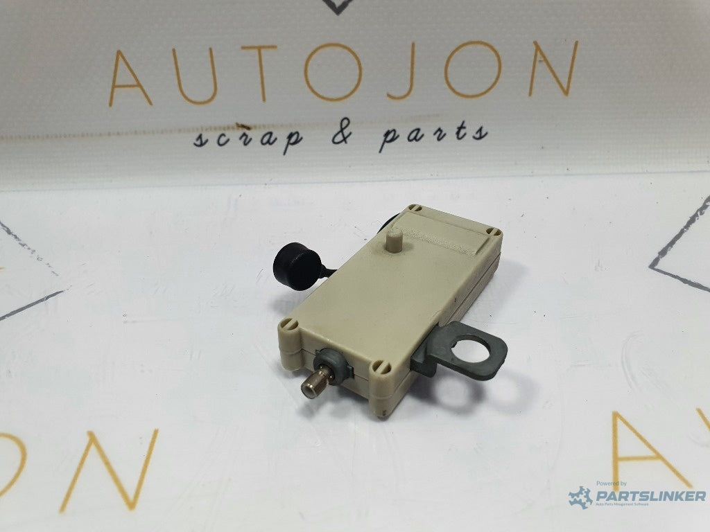 Amplificator antena  JAGUAR S-TYPE CCX_, X200 1998 - 2008 2.7 D AJD   2R8318C945AA