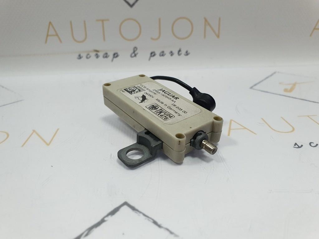 Amplificator antena  JAGUAR S-TYPE CCX_, X200 1998 - 2008 2.7 D AJD   2R8318C945AA