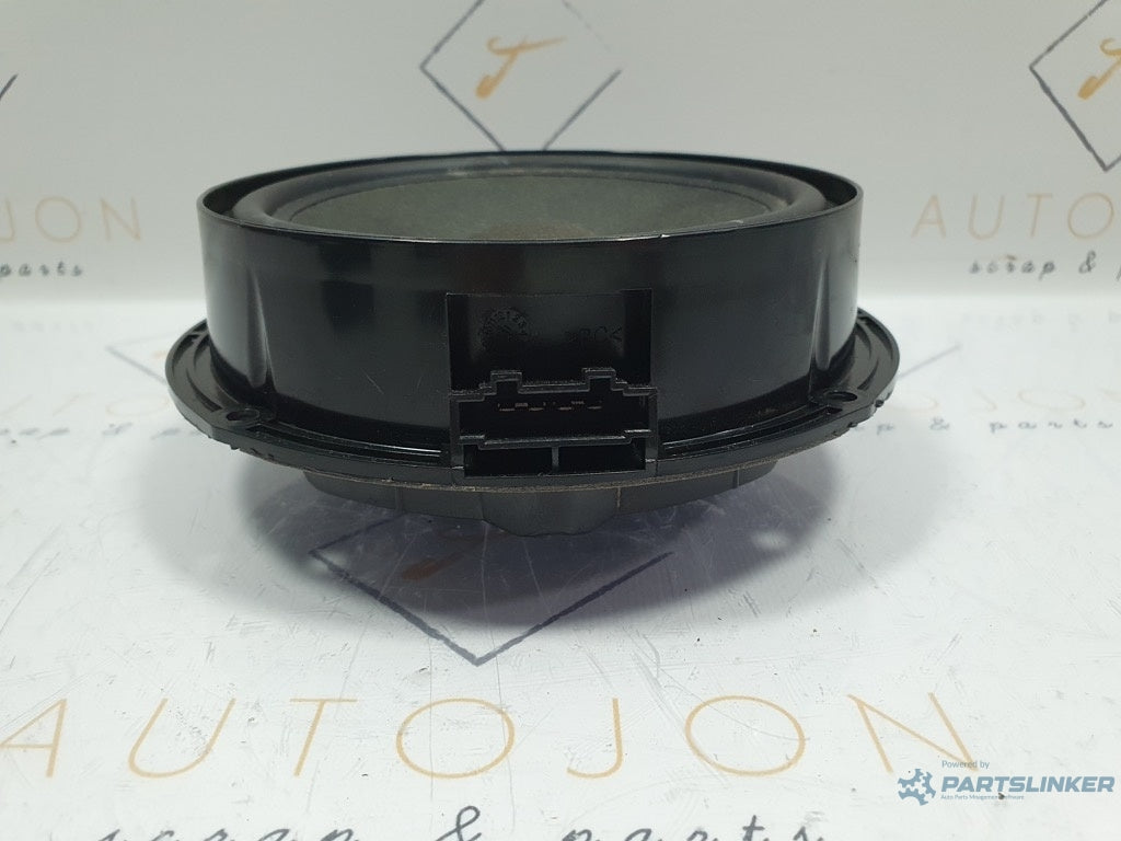 Boxa usa spate  VOLKSWAGEN TOURAN 1T3 2010 - 2015 2.0 TDI CFHC  1T0035453