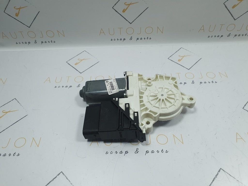 Motoras macara geam stanga spate VOLKSWAGEN GOLF V Variant 1K5 2007 - 2009, VOLKSWAGEN PASSAT Variant 3C5 2005 - 2011 2.0 TDI BMP 973624-106   1K0959703P