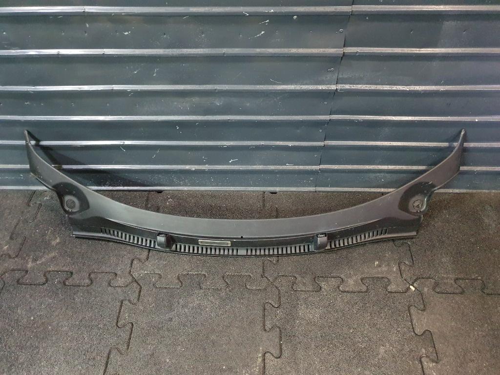 Grila stergator  FORD GALAXY WGR 1995 - 2006 1.9 TDI ASZ 7M3819413