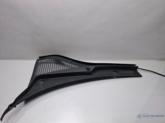 Grila stergator stanga SKODA OCTAVIA Combi 5E5 2012 - > TDI CKFC, CRMB, CYKA 5E1819415A / 5E2819415A