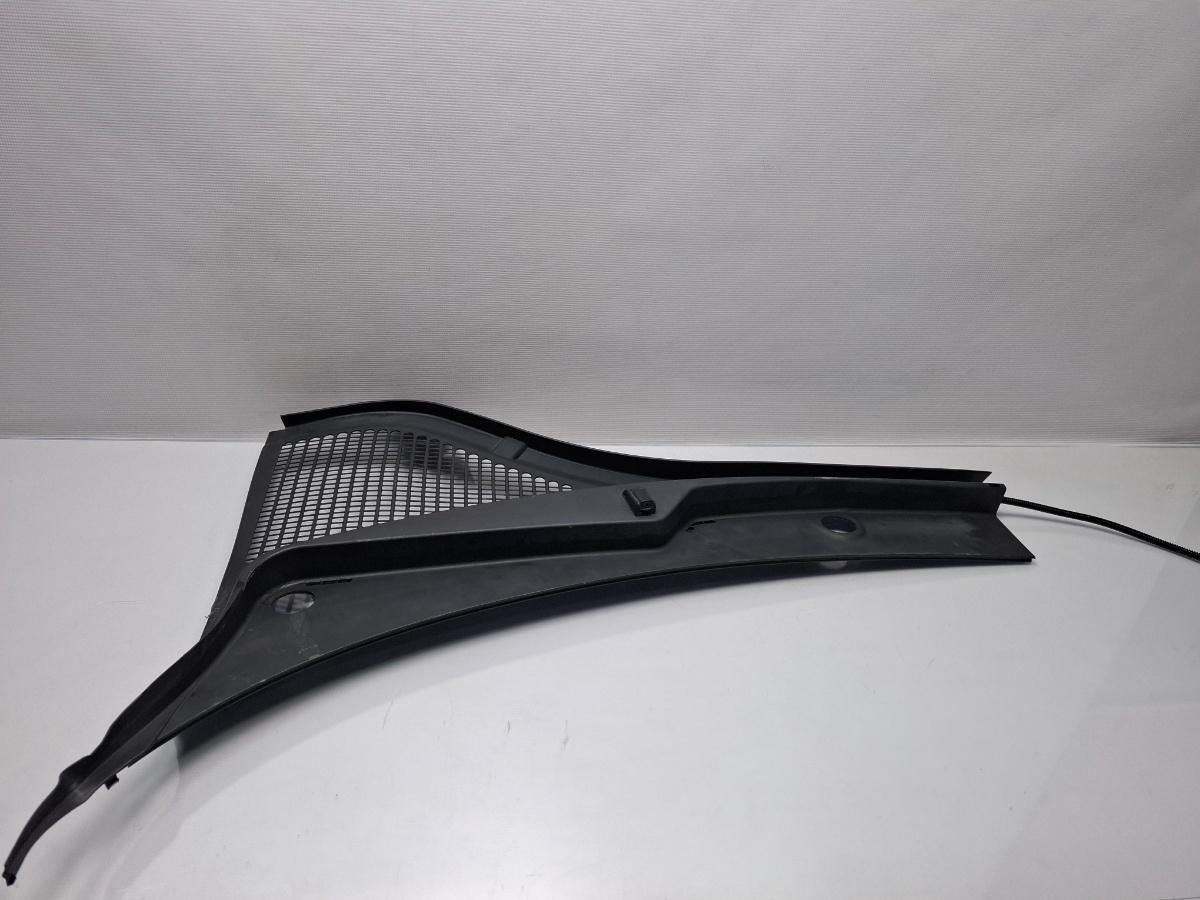 Grila stergator stanga SKODA OCTAVIA Combi 5E5 2012 - > TDI CKFC, CRMB, CYKA 5E1819415A
