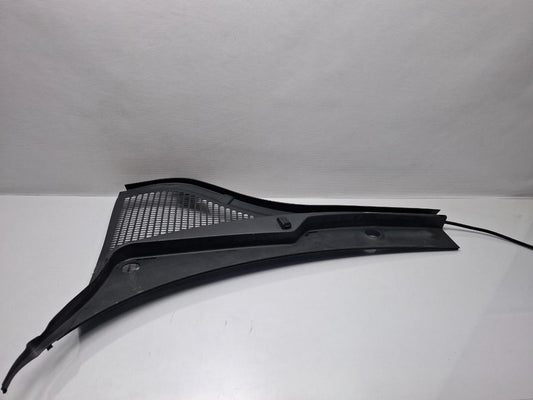 Grila stergator stanga SKODA OCTAVIA Combi 5E5 2012 - > TDI CKFC, CRMB, CYKA 5E1819415A