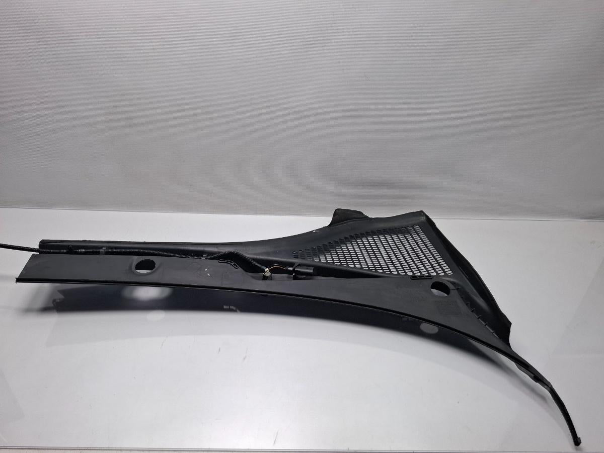 Grila stergator stanga SKODA OCTAVIA Combi 5E5 2012 - > TDI CKFC, CRMB, CYKA 5E1819415A