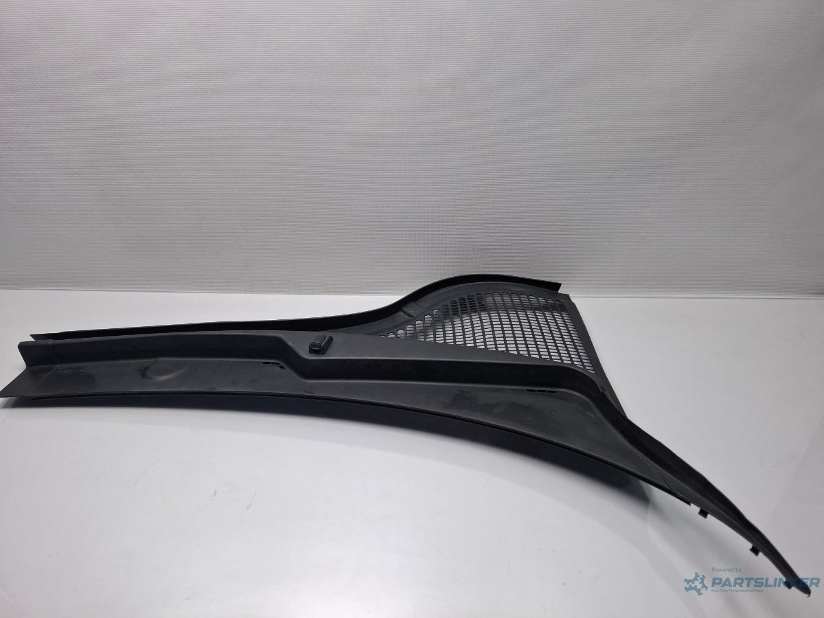 Grila stergator dreapta SKODA OCTAVIA Combi 5E5 2012 - > TDI CKFC, CRMB, CYKA 5E1819416A