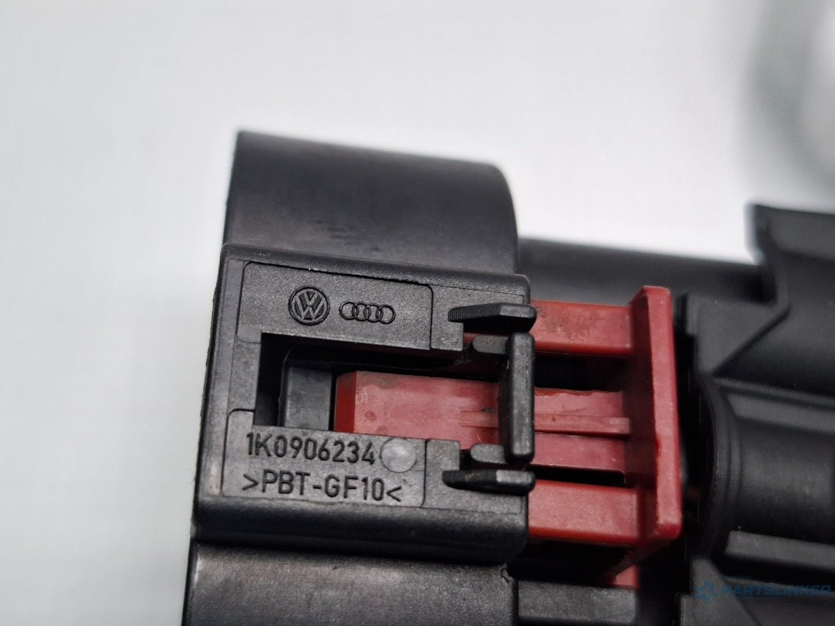 Mufa conector electroventilator SKODA OCTAVIA Combi 5E5 2012 - > TDI CKFC, CRMB, CYKA 1K0906234