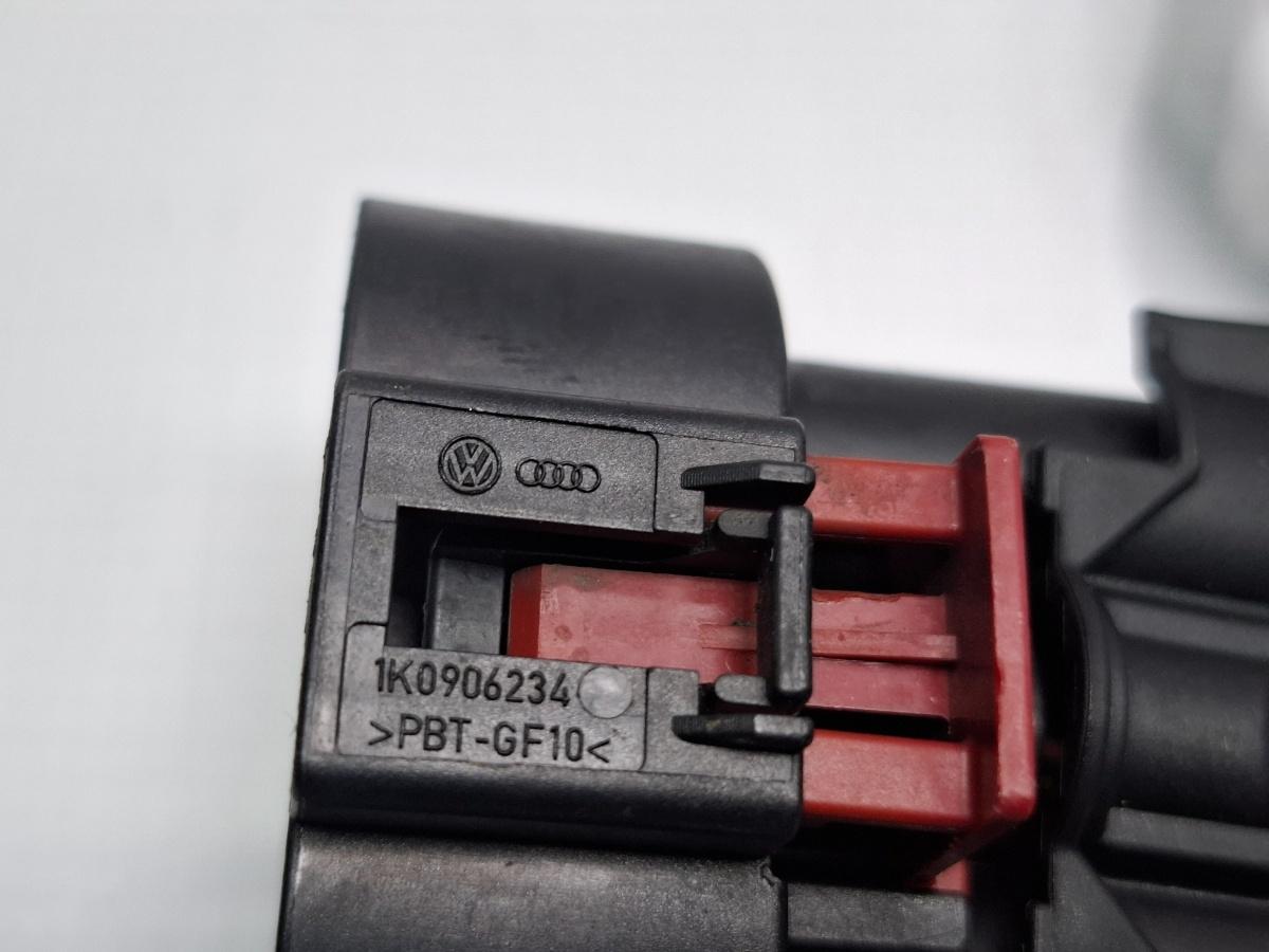 Mufa conector electroventilator SKODA OCTAVIA Combi 5E5 2012 - > TDI CKFC, CRMB, CYKA 1K0906234