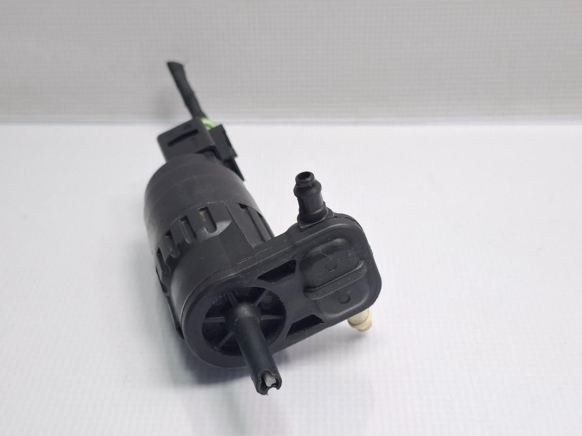Pompa lichid parbriz SKODA OCTAVIA Combi 5E5 2012 - > TDI CKFC, CRMB, CYKA 1K6955651