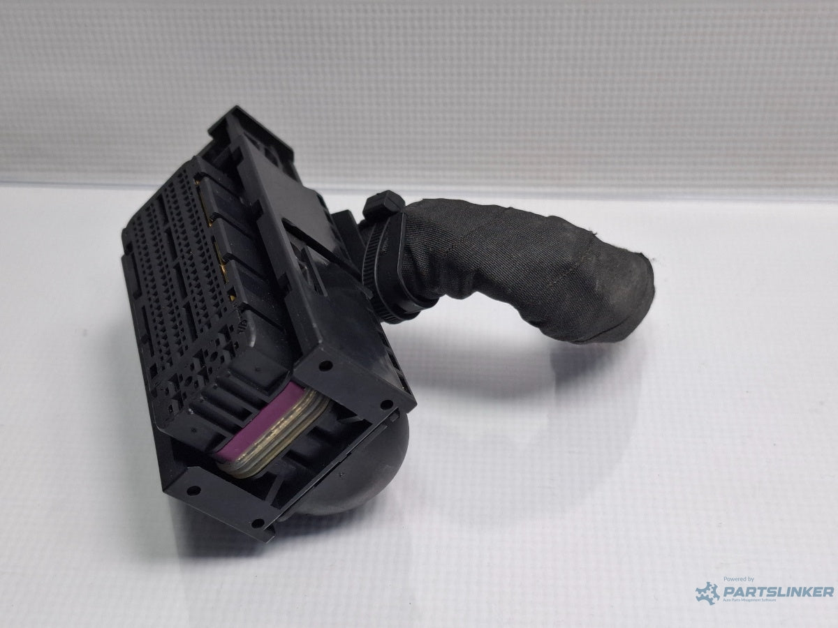 Mufa conector ECU SKODA OCTAVIA Combi 5E5 2012 - > TDI CKFC, CRMB, CYKA 3B0906385C