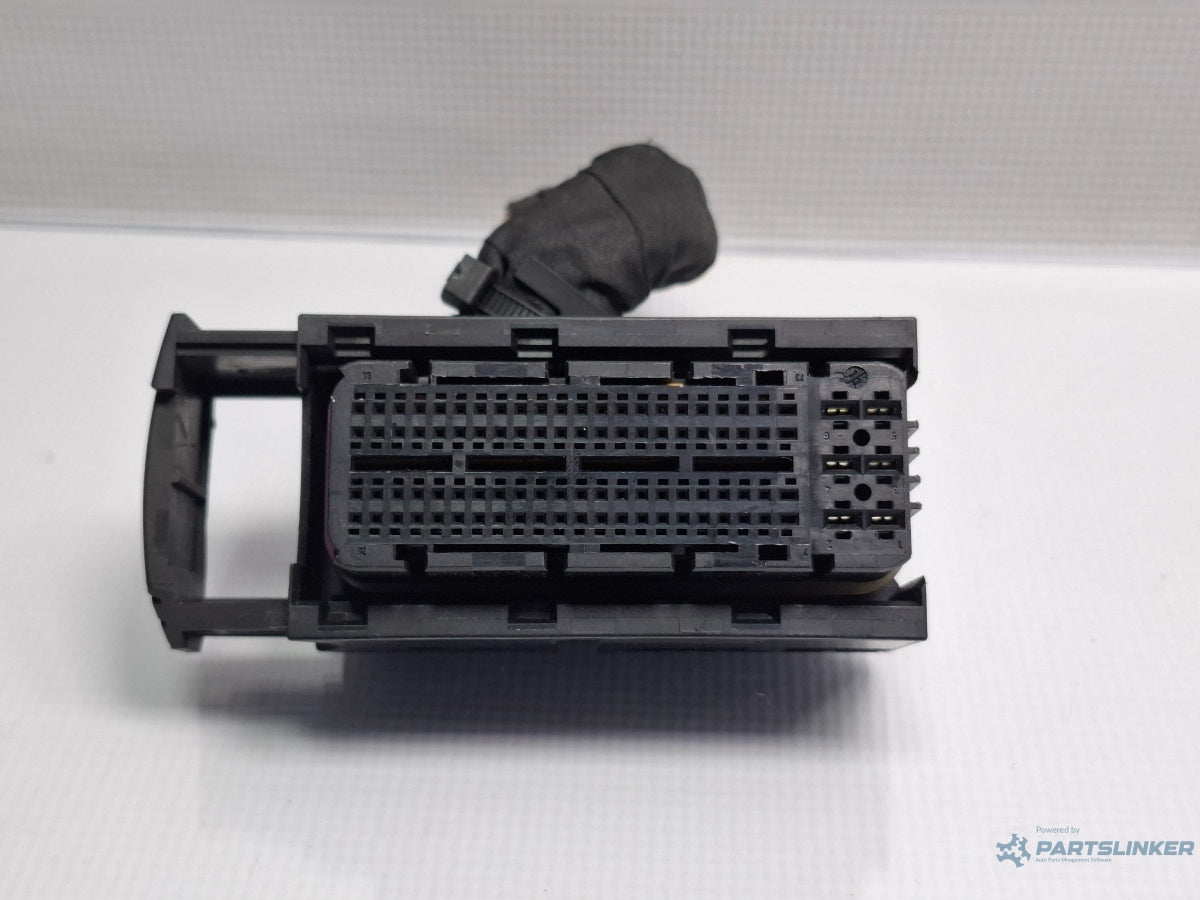 Mufa conector ECU SKODA OCTAVIA Combi 5E5 2012 - > TDI CKFC, CRMB, CYKA 3B0906385C