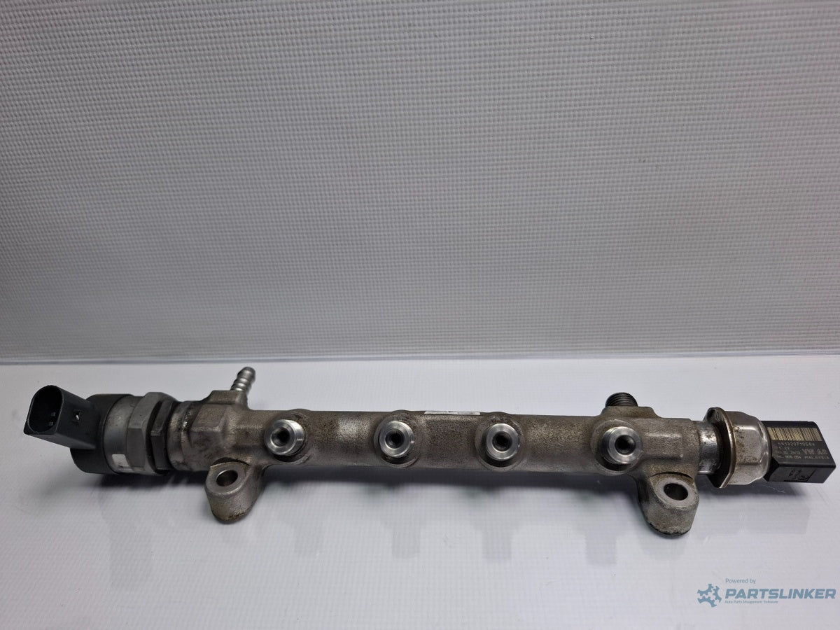 Rampa injectoare SKODA OCTAVIA Combi 5E5 2012 - > TDI CKFC, CRMB, CYKA 04L089B