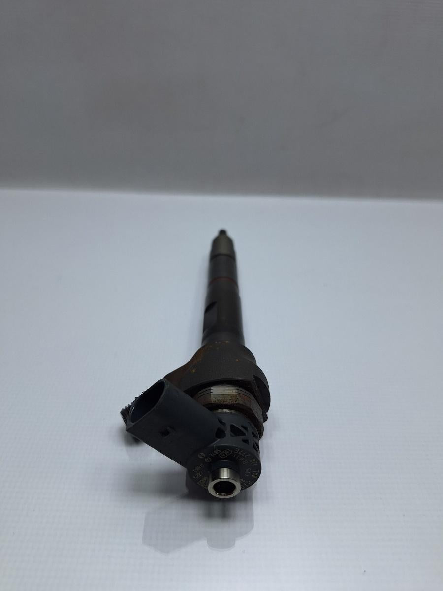 Injector  SKODA OCTAVIA Combi 5E5 2012 - >2.0 TDI CKFC, CRMB, CYKA 04L130277E