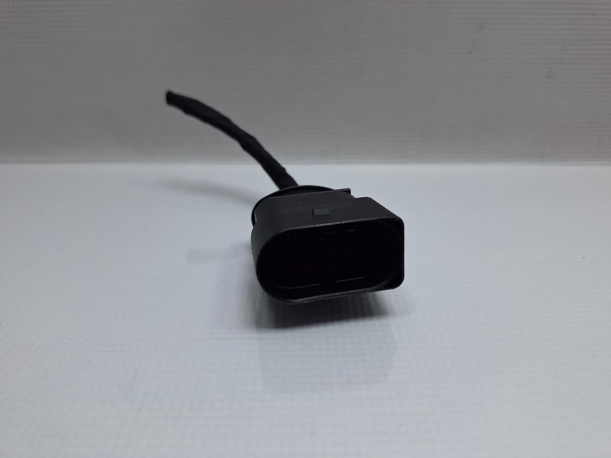 Mufa conector 8 pini SKODA OCTAVIA Combi 5E5 2012 - > TDI CKFC, CRMB, CYKA 8D0973834