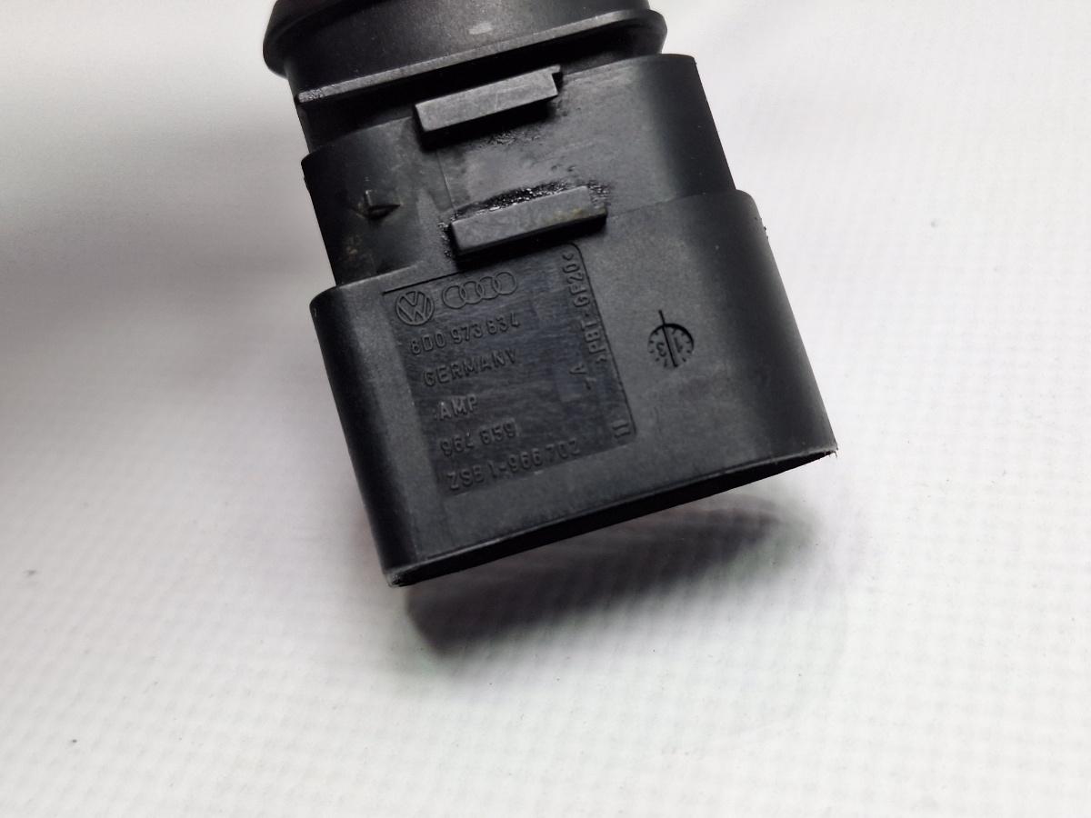 Mufa conector 8 pini SKODA OCTAVIA Combi 5E5 2012 - > TDI CKFC, CRMB, CYKA 8D0973834