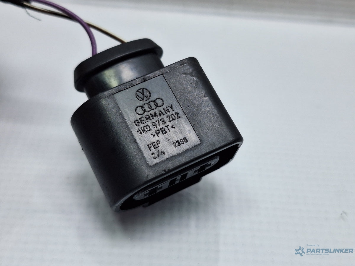 Mufa conector 2 pini SKODA OCTAVIA Combi 5E5 2012 - > TDI CKFC, CRMB, CYKA 1K0973202