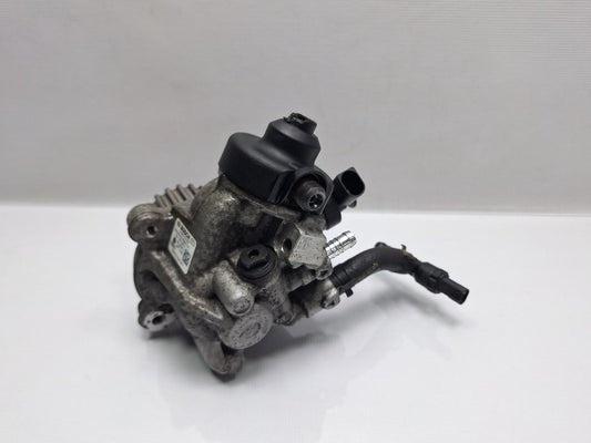 Pompa inalte SKODA OCTAVIA Combi 5E5 2012 - > TDI CKFC, CRMB, CYKA BOSCH 0445010537 04L130755D