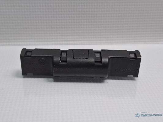 Amplificator antena VOLKSWAGEN JETTA IV 162, 163, AV3, AV2 2009 - > TDI CAYC 5N0035570