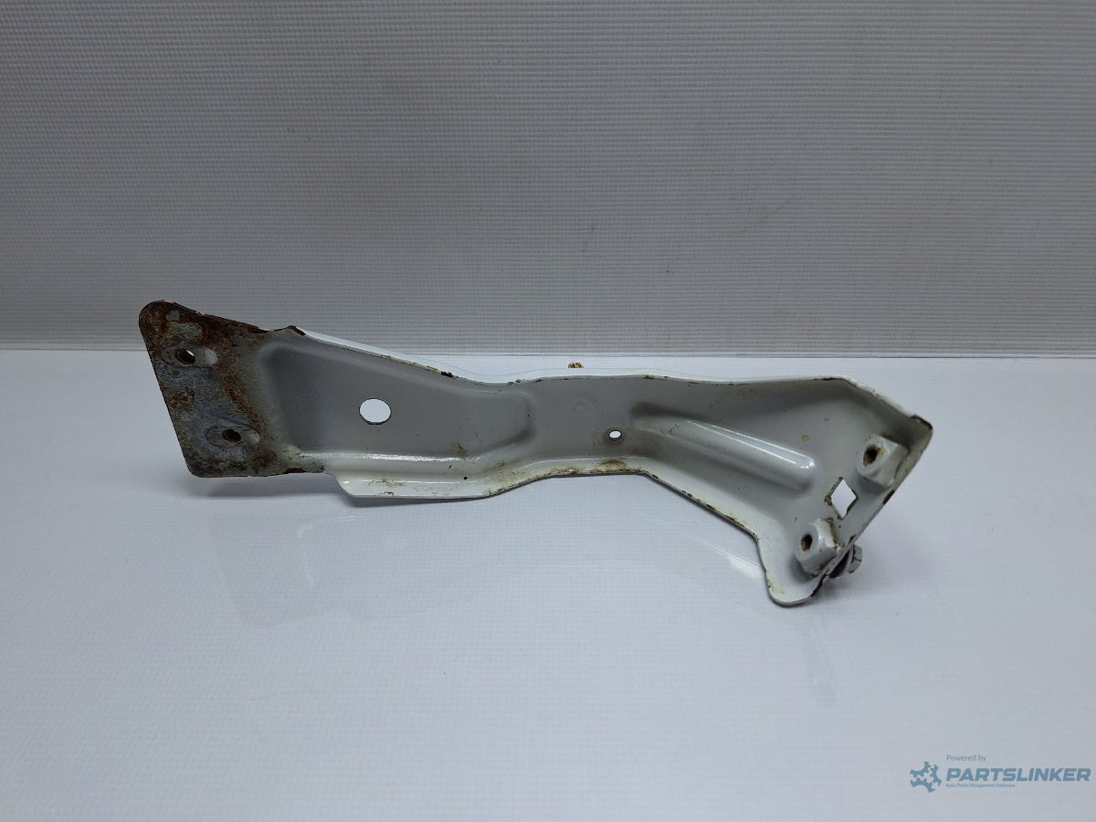 Suport aripa stanga fata VOLKSWAGEN JETTA IV 162, 163, AV3, AV2 2009 - > TDI CAYC 5C6821127