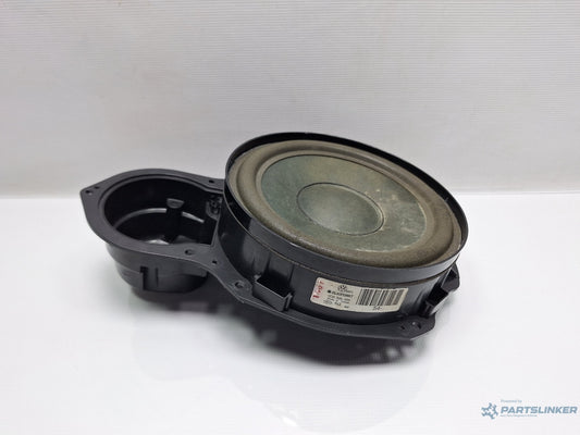 Boxa usa fata VOLKSWAGEN PASSAT Variant 3C5 2005 - 2011 TDI 16V BKP, CBAB 3C0035454